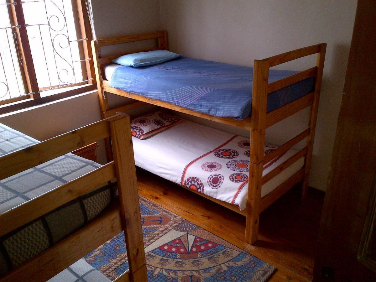 Gansbaai Lodge & Backpackers Экстерьер фото